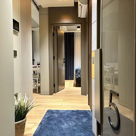Grand Diker Port Apartment