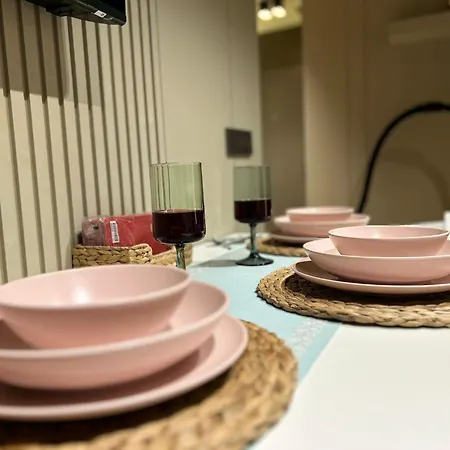 Grand Diker Port Apartment *