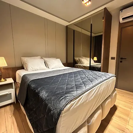 Grand Diker Port Apartament *