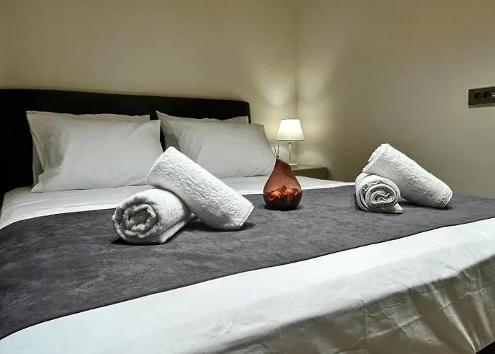 Grand Diker Port Apartment