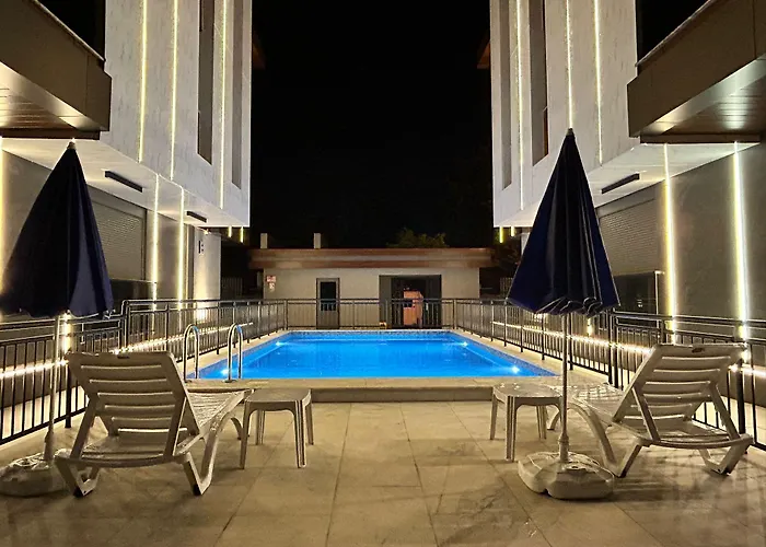 Grand Diker Port Apartment