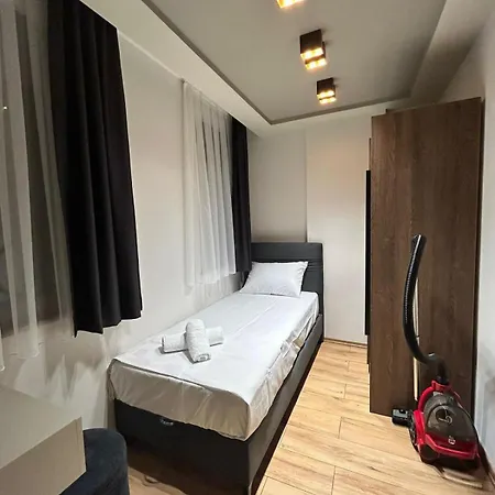 Grand Diker Port Apartament *