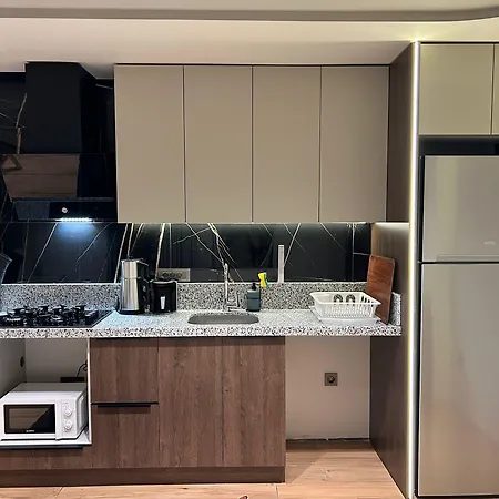 Grand Diker Port Apartament *